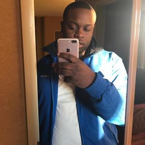 Meet your Posher, Devin